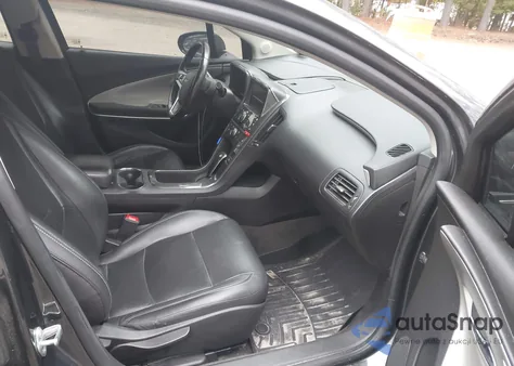 2015 Chevrolet Volt z USA, uszkodzony, nr VIN 1G1RB6E49FU103668